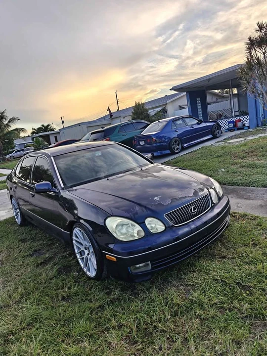 2001 Lexus GS 2nd Gen - Image 4 of 10
