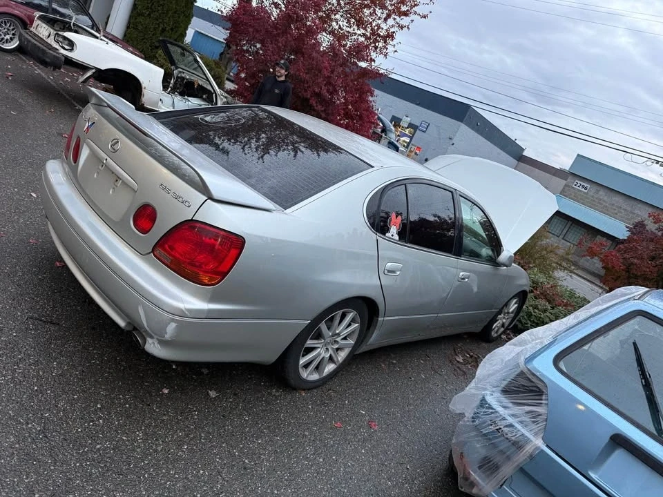 2001 Lexus GS 2nd Gen - Image 12 of 13