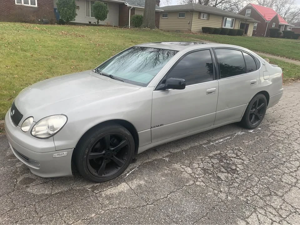 2001 Lexus GS 2nd Gen - Image 2 of 4