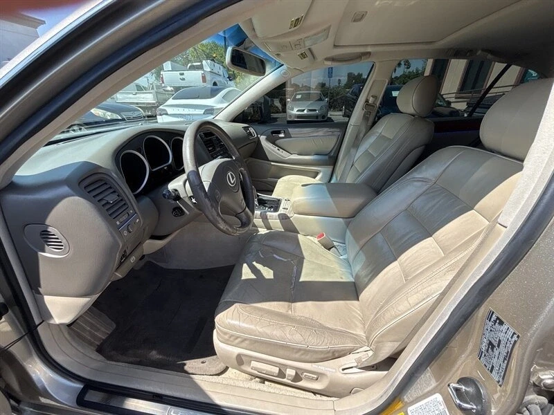 2001 Lexus GS 2nd Gen - Image 13 of 16
