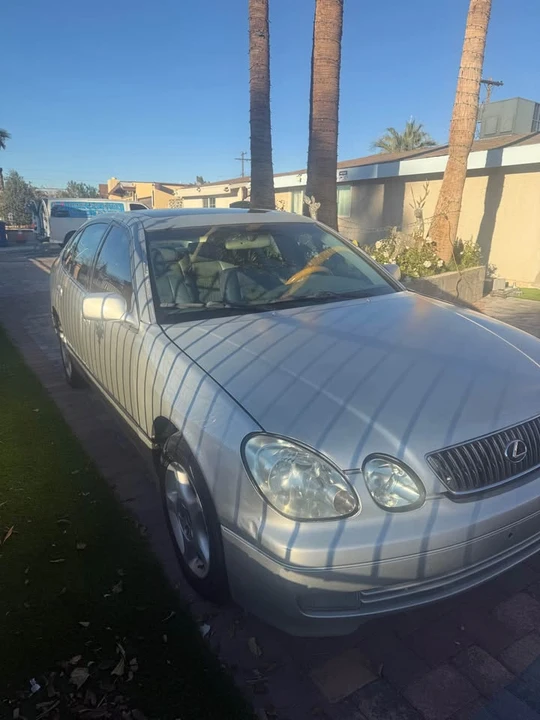 2001 Lexus GS 2nd Gen - Image 3 of 19
