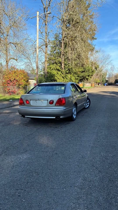 2001 Lexus GS 2nd Gen - Image 6 of 6