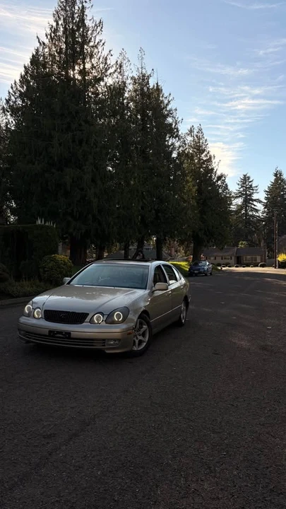 2001 Lexus GS 2nd Gen - Image 2 of 6