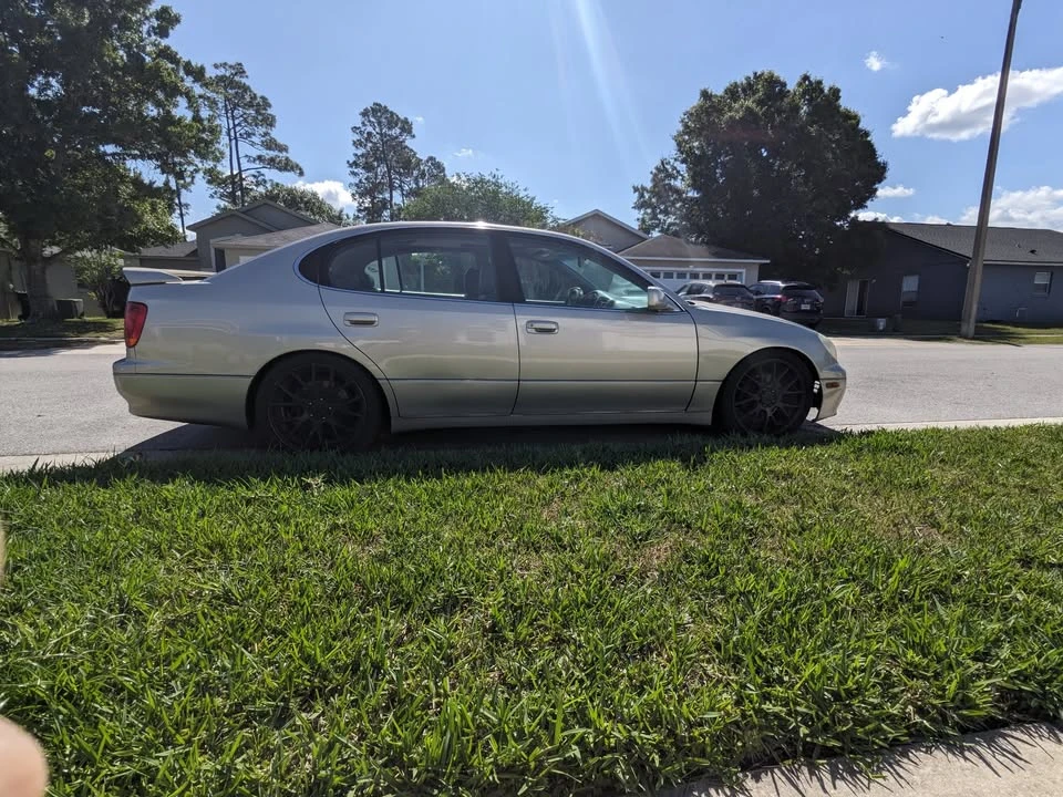 2001 Lexus GS 2nd Gen - Image 9 of 15