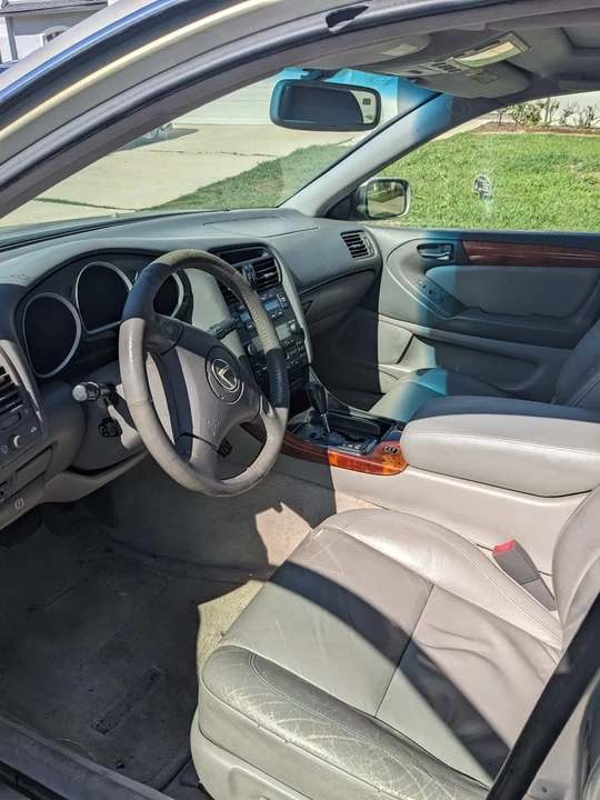 2001 Lexus GS 2nd Gen - Image 11 of 15