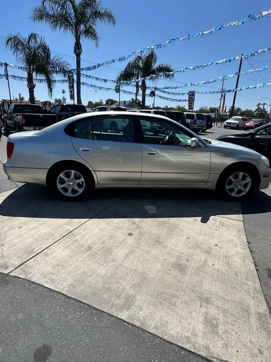 2001 Lexus GS 2nd Gen - Image 4 of 5