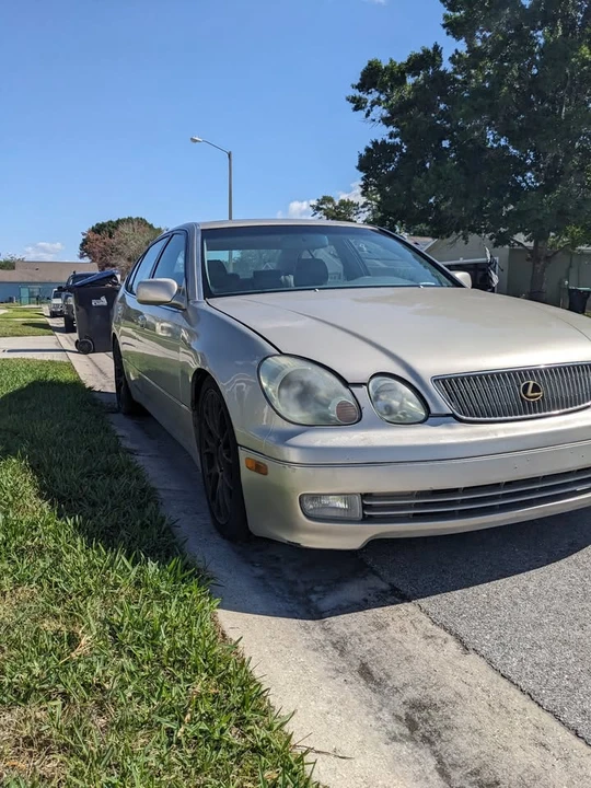 2001 Lexus GS 2nd Gen - Image 10 of 15