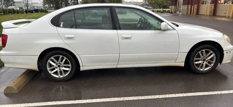 2001 Lexus GS 2nd Gen - Image 2 of 6