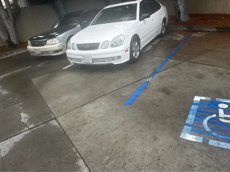 2001 Lexus GS 2nd Gen - Image 3 of 5