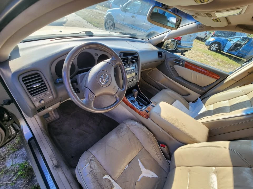 2001 Lexus GS 2nd Gen - Image 8 of 8