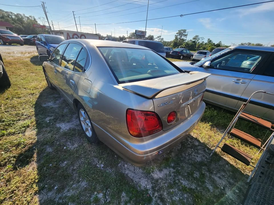 2001 Lexus GS 2nd Gen - Image 3 of 8
