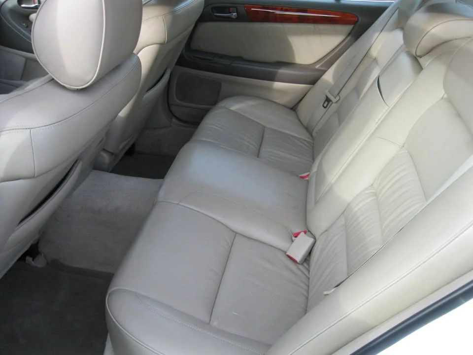 2001 Lexus GS 2nd Gen - Image 10 of 11