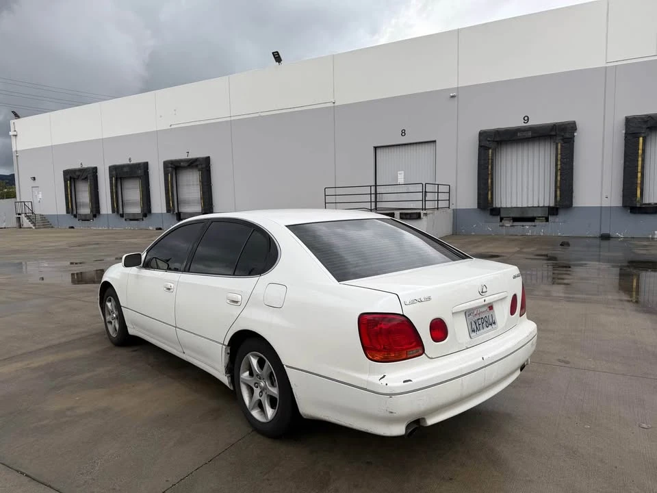 2001 Lexus GS 2nd Gen - Image 4 of 10