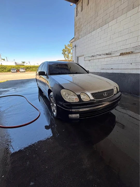 2001 Lexus GS 2nd Gen - Image 2 of 8