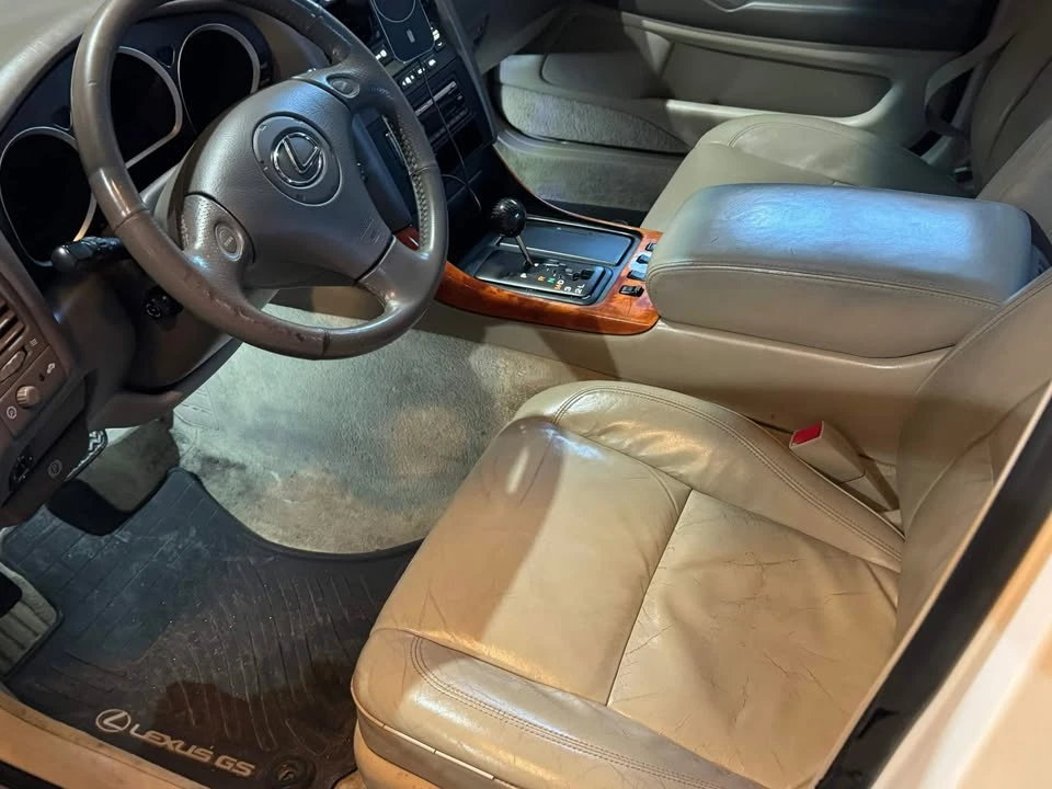 2001 Lexus GS 2nd Gen - Image 5 of 18