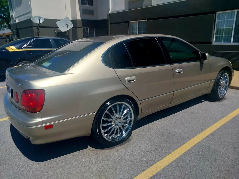 2001 Lexus GS 2nd Gen - Image 3 of 9