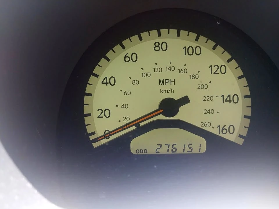 2001 Lexus GS 2nd Gen - Image 7 of 9