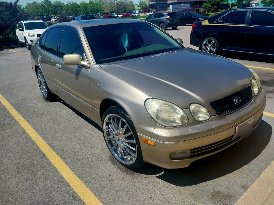 2001 Lexus GS 2nd Gen - Image 9 of 9