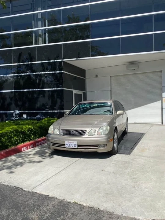 2001 Lexus GS 2nd Gen - Image 7 of 10