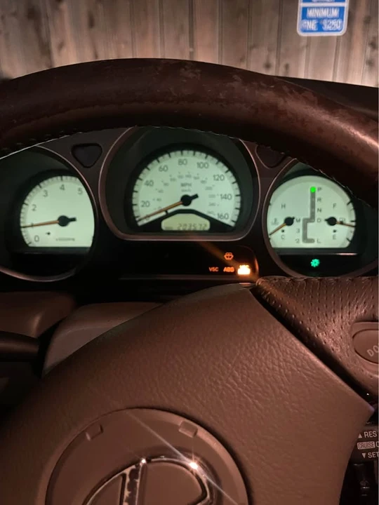 2001 Lexus GS 2nd Gen - Image 11 of 11