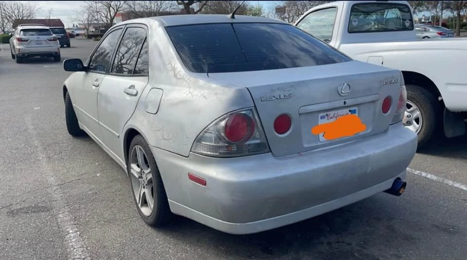 2001 Lexus IS 1st Gen - Image 2 of 6