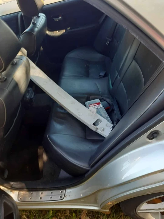 2001 Lexus IS 1st Gen - Image 11 of 16