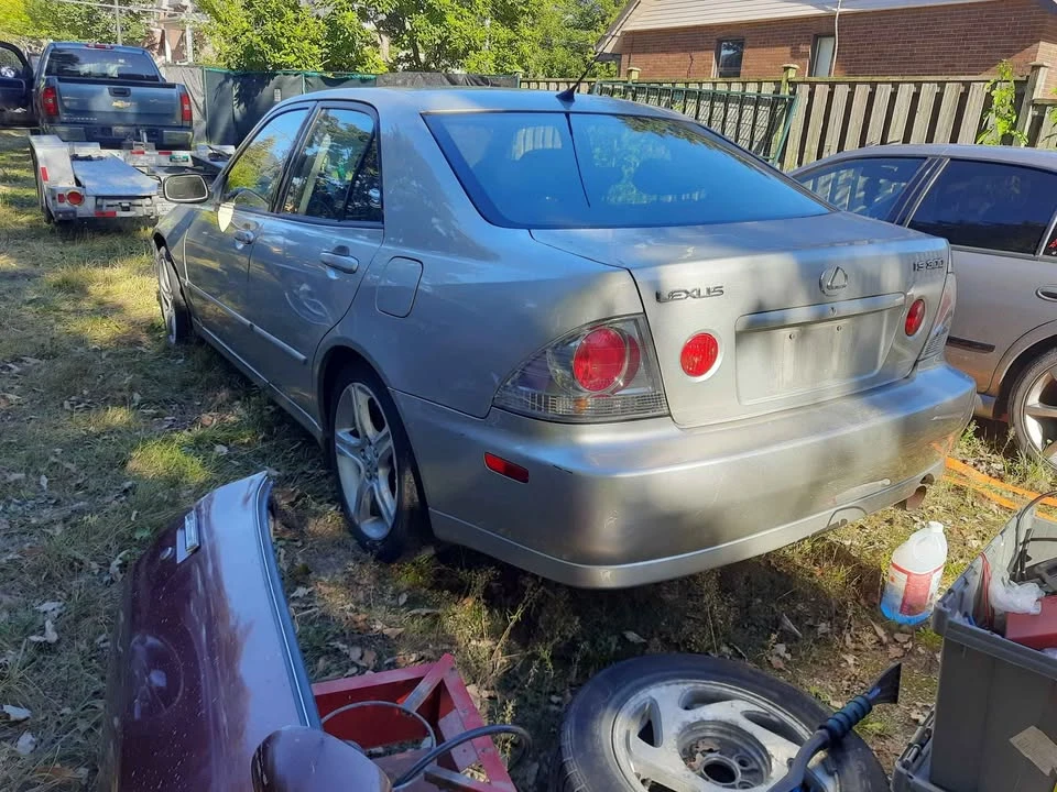 2001 Lexus IS 1st Gen - Image 7 of 16