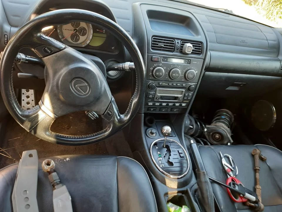 2001 Lexus IS 1st Gen - Image 10 of 16