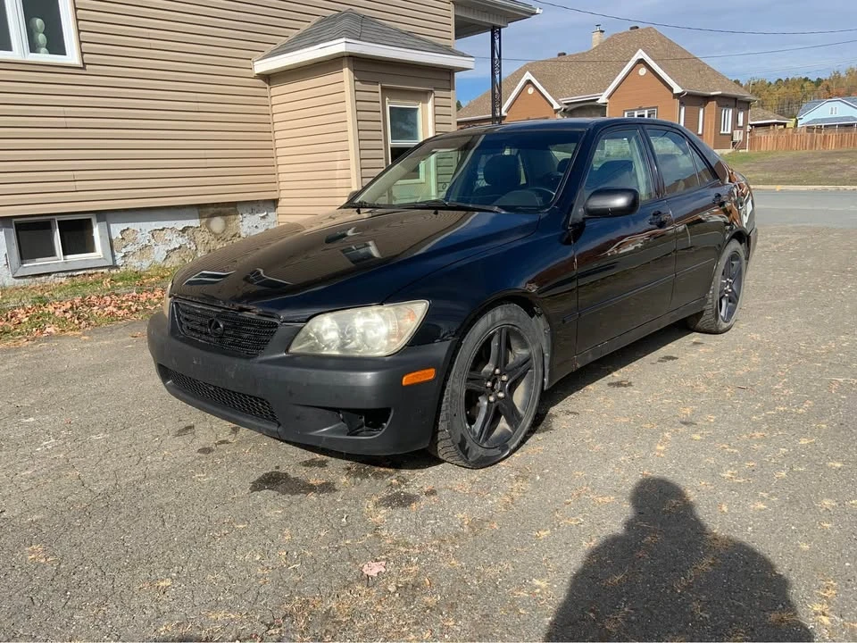 2001 Lexus IS 1st Gen - Image 4 of 4