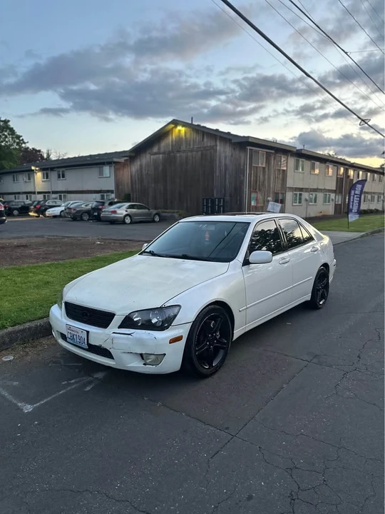 2001 Lexus IS 1st Gen - Image 3 of 6