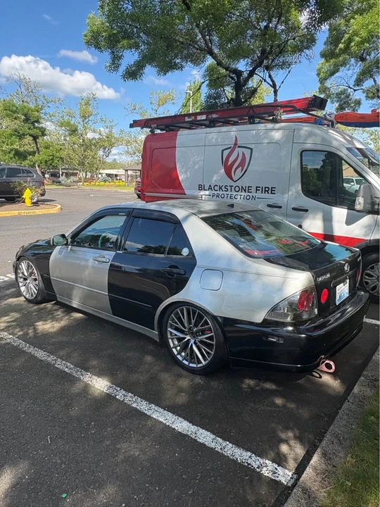 2001 Lexus IS 1st Gen - Image 2 of 11