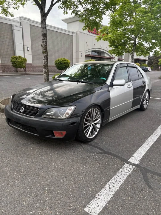 2001 Lexus IS 1st Gen - Image 8 of 11
