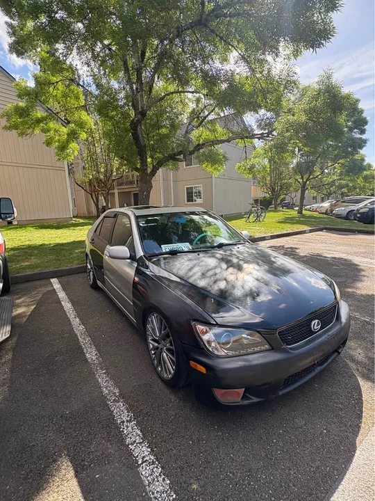 2001 Lexus IS 1st Gen - Image 3 of 11