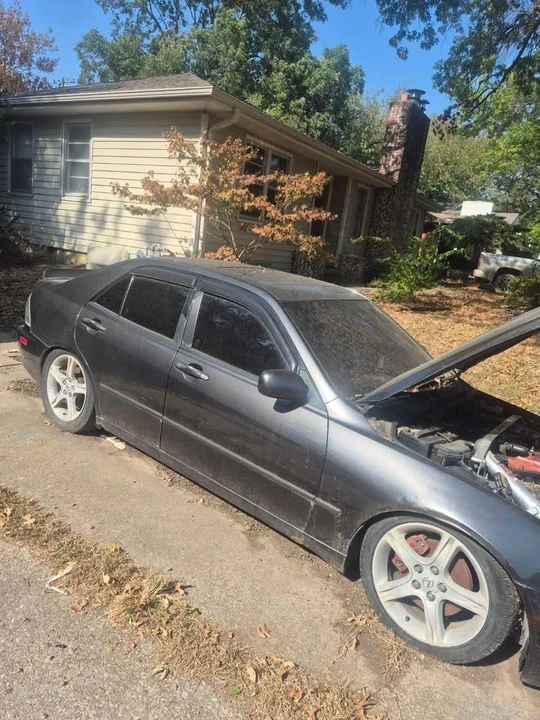 2001 Lexus IS 1st Gen - Image 3 of 5