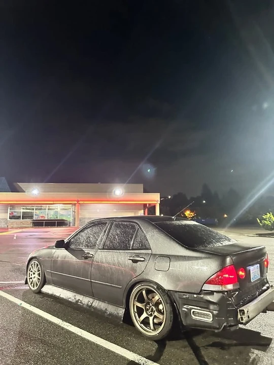 2001 Lexus IS 1st Gen - Image 4 of 8