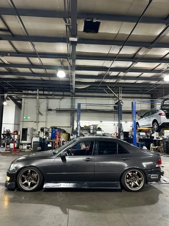 2001 Lexus IS 1st Gen - Image 8 of 8
