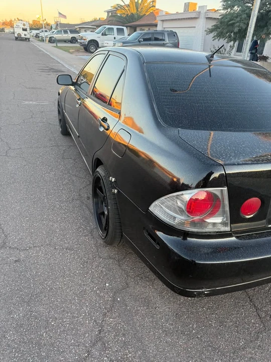 2001 Lexus IS 1st Gen - Image 5 of 5