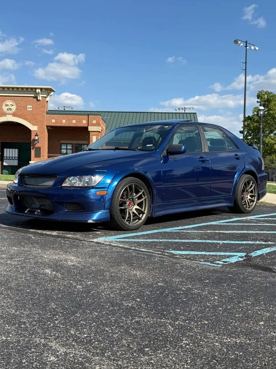 2001 Lexus IS 1st Gen - Image 6 of 16