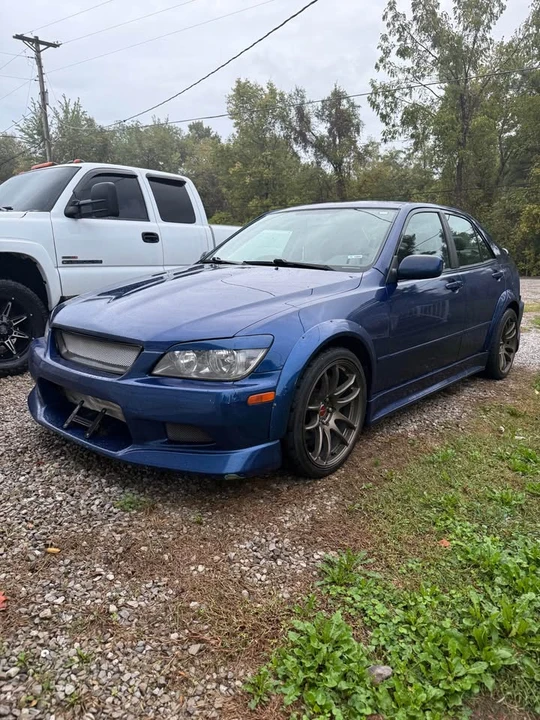 2001 Lexus IS 1st Gen - Image 5 of 16
