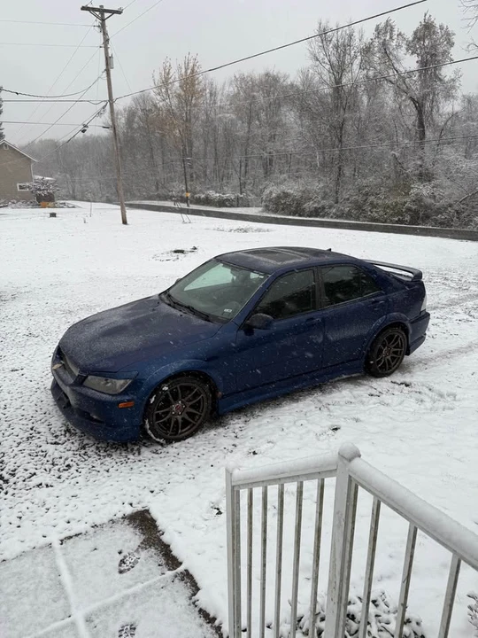 2001 Lexus IS 1st Gen - Image 8 of 16