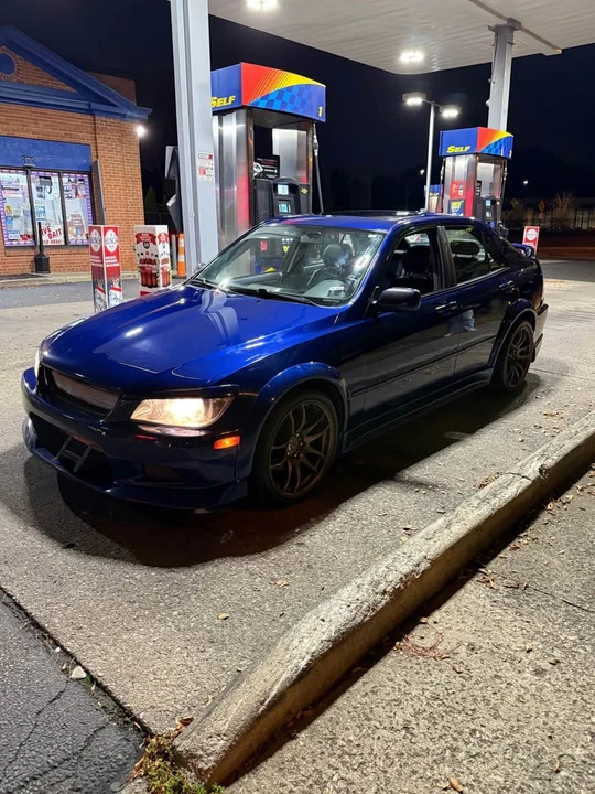 2001 Lexus IS 1st Gen - Image 3 of 16