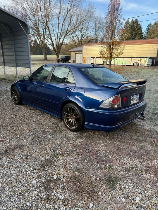 2001 Lexus IS 1st Gen - Image 9 of 16