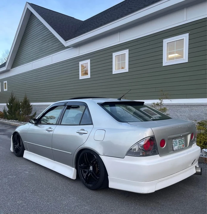 2001 Lexus IS 1st Gen - Image 3 of 5