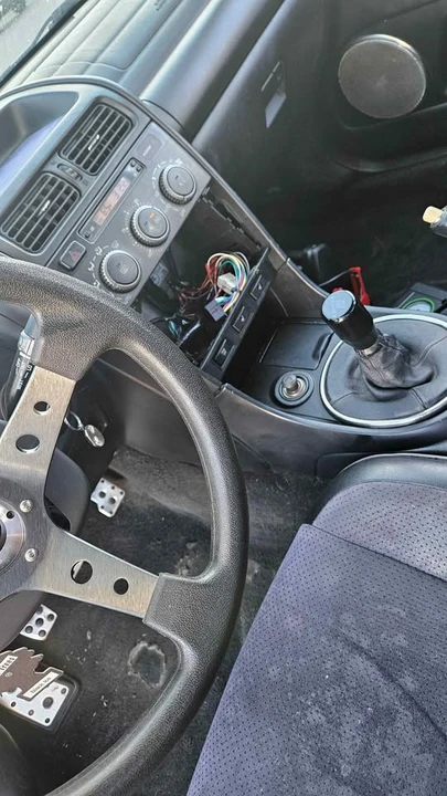 2001 Lexus IS 1st Gen - Image 8 of 10