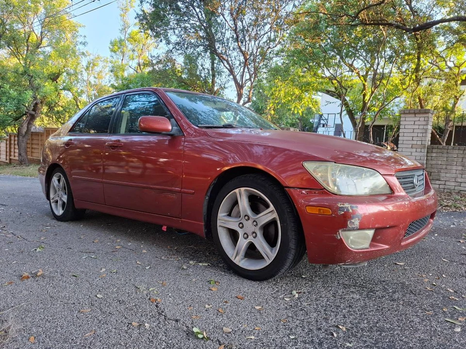 2001 Lexus IS 1st Gen - Image 2 of 7