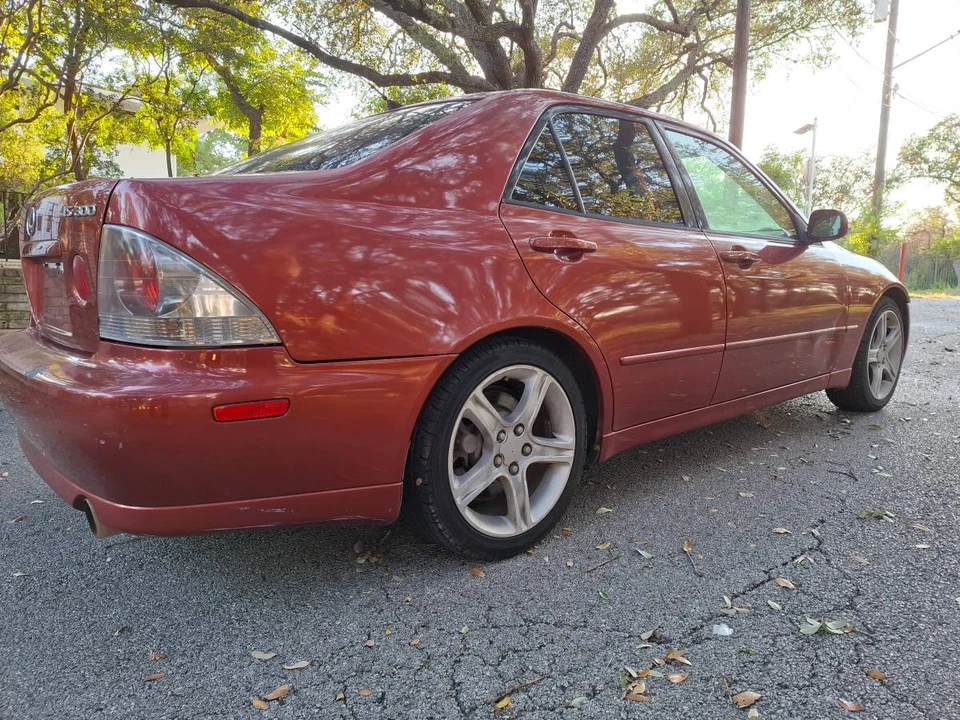 2001 Lexus IS 1st Gen - Image 3 of 7
