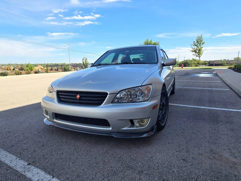 2001 Lexus IS 1st Gen - Image 8 of 9