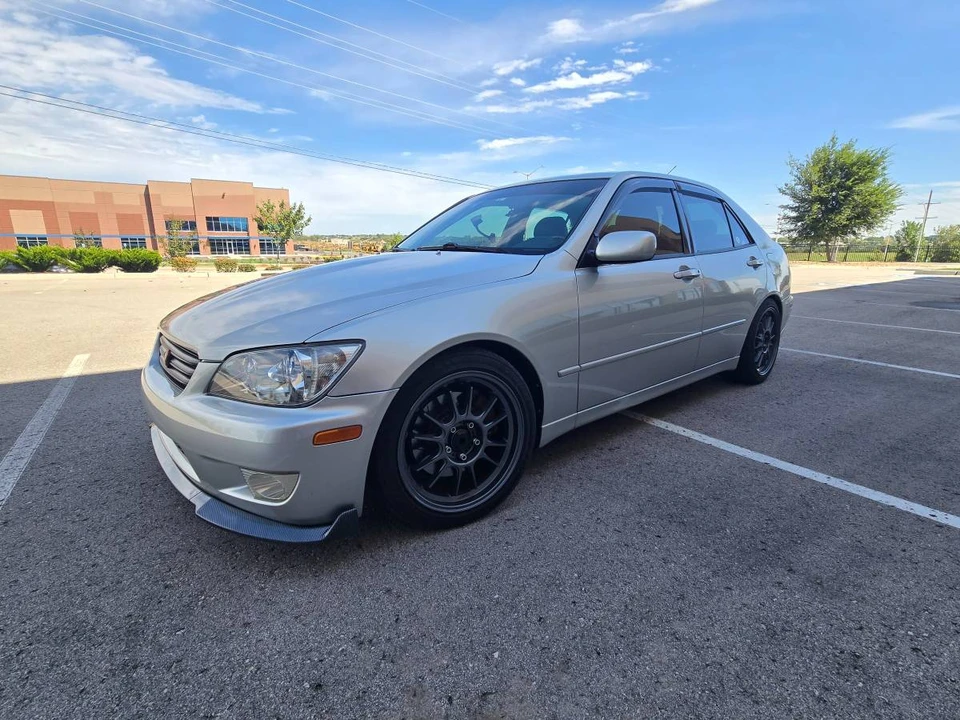 2001 Lexus IS 1st Gen - Image 6 of 9