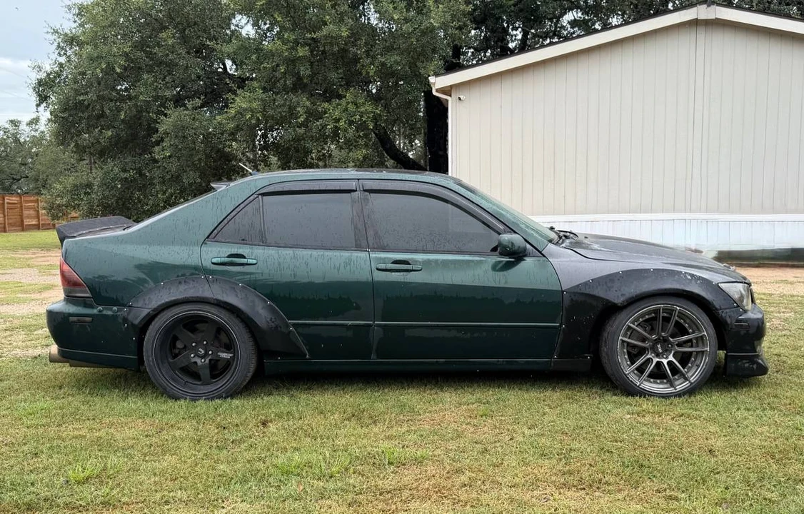 2001 Lexus IS 1st Gen - Image 5 of 14