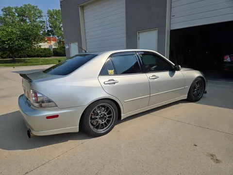 2001 Lexus IS300